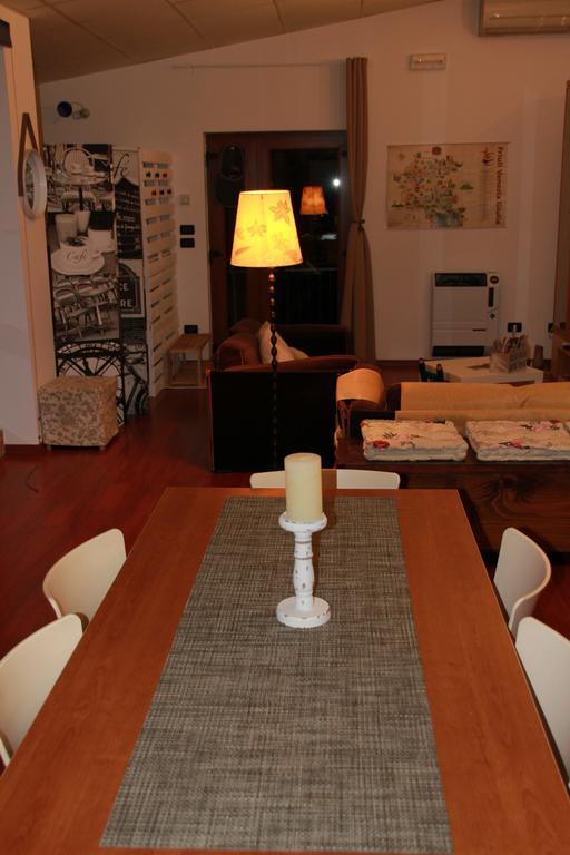 Villa La Casa Dei Cedri à Fanna Extérieur photo