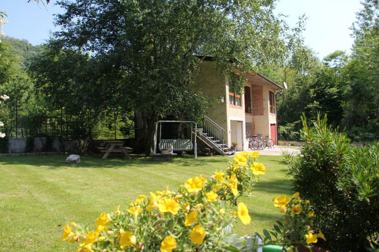 Villa La Casa Dei Cedri à Fanna Extérieur photo
